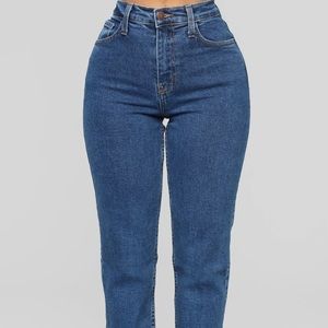 Fashion Nova mom jeans size 5